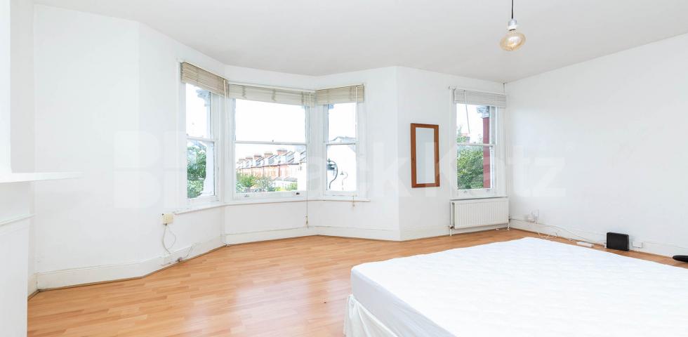 			2 Bedroom, 1 bath, 1 reception Flat			 Landrock road, Crouch End